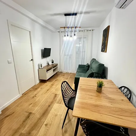 Apartament Lineros *